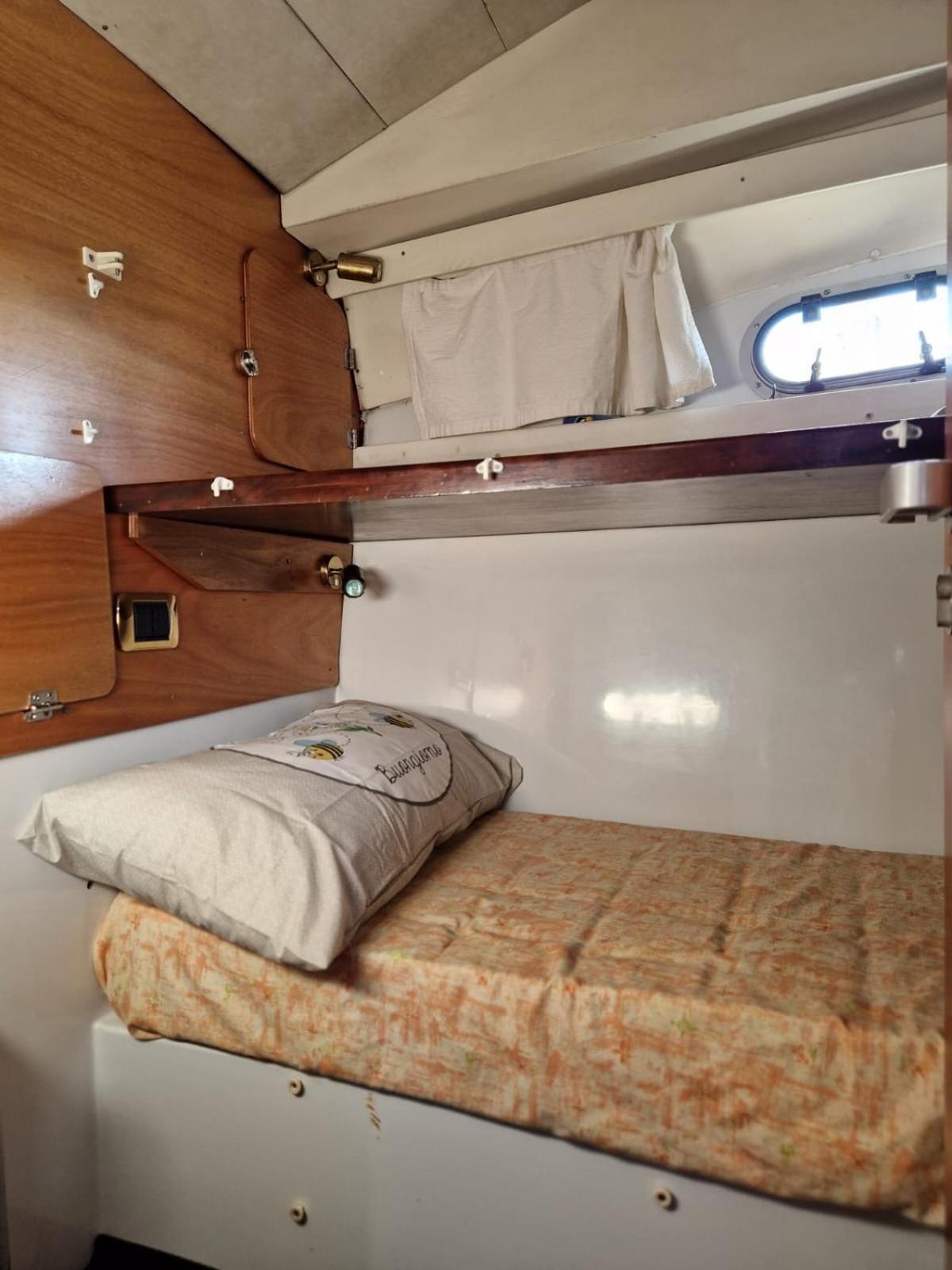 Botel Scoglietto Fiumicino, Aperitivo E Colazione Incluse - Bici Comprese Nel Prezzo- Barca A Motore Fiumicino